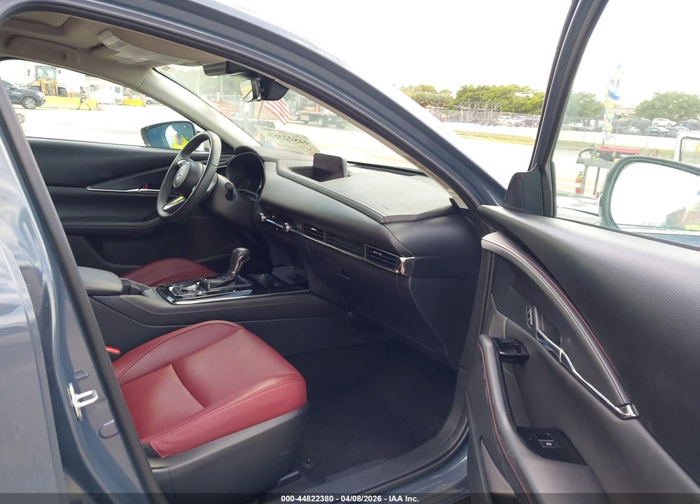 2025 MAZDA CX-30 2.5 S CARBON EDITION VIN: 3MVDMBCM8SM780814