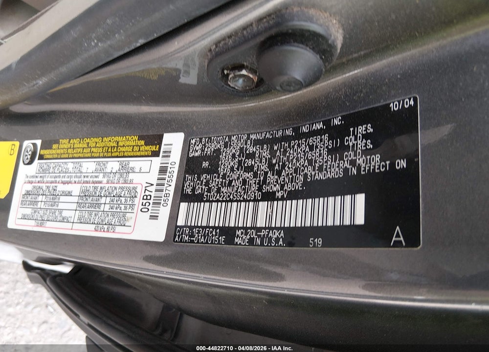 2005 TOYOTA SIENNA XLE VIN: 5TDZA22C45S240910