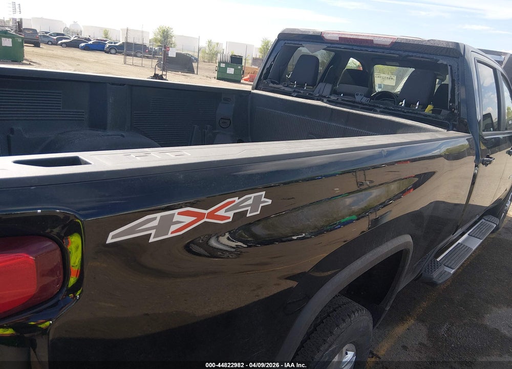 2026 CHEVROLET SILVERADO 2500HD , LONG BED, LT, 4WD VIN: 1GC1KNEY0TF199935