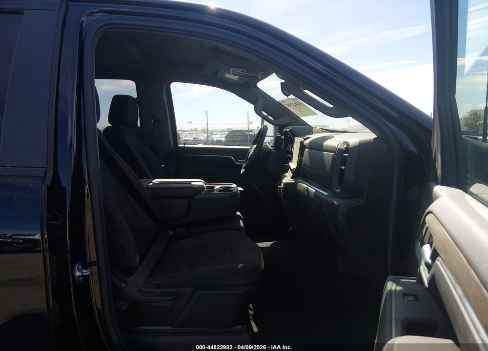 2026 CHEVROLET SILVERADO 2500HD , LONG BED, LT, 4WD VIN: 1GC1KNEY0TF199935