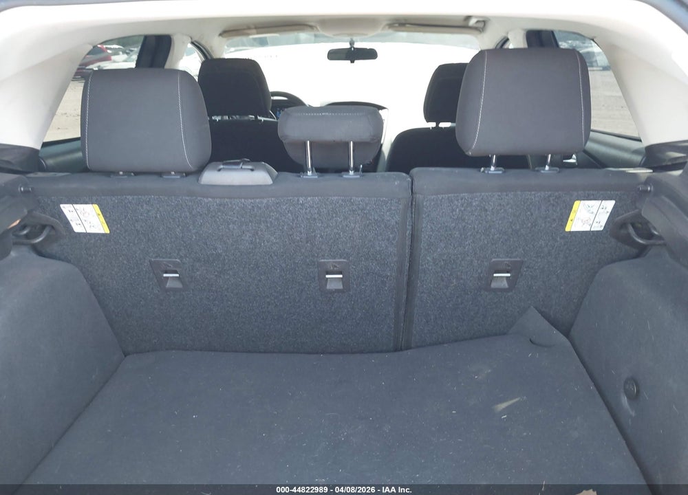 2018 FORD FOCUS SE VIN: 1FADP3K20JL240295