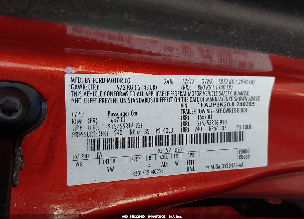2018 FORD FOCUS SE VIN: 1FADP3K20JL240295