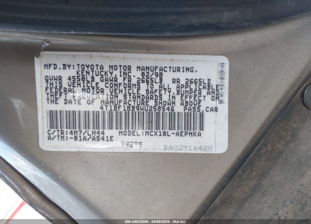 1998 TOYOTA AVALON XL VIN: 4T1BF18B9WU250546