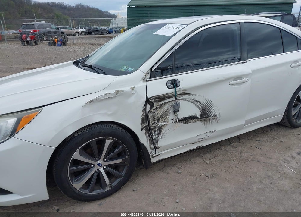 2015 SUBARU LEGACY 2.5I LIMITED VIN: 4S3BNAN64F3033846