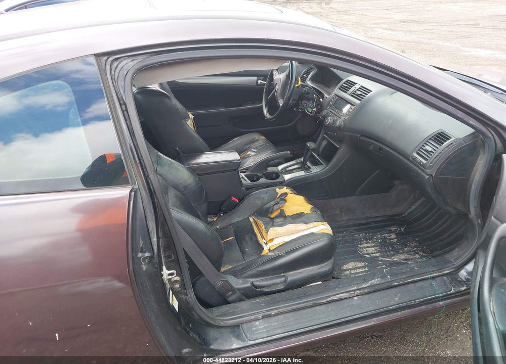 2005 HONDA ACCORD CPE EX-L V6 VIN: 1HGCM82675A013834