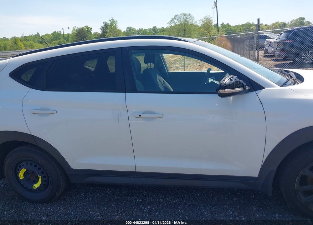 2017 HYUNDAI TUCSON NIGHT VIN: KM8J33A28HU534134
