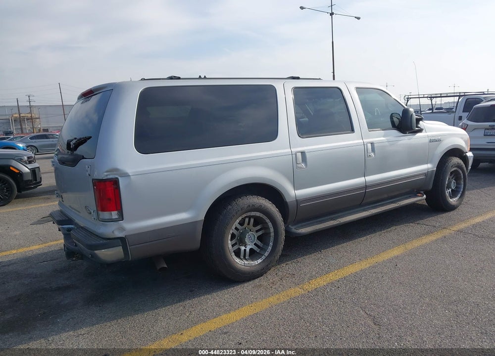 2001 FORD EXCURSION XLT VIN: 1FMNU40S51EB75556