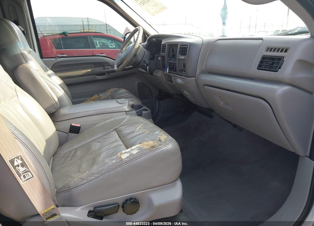 2001 FORD EXCURSION XLT VIN: 1FMNU40S51EB75556