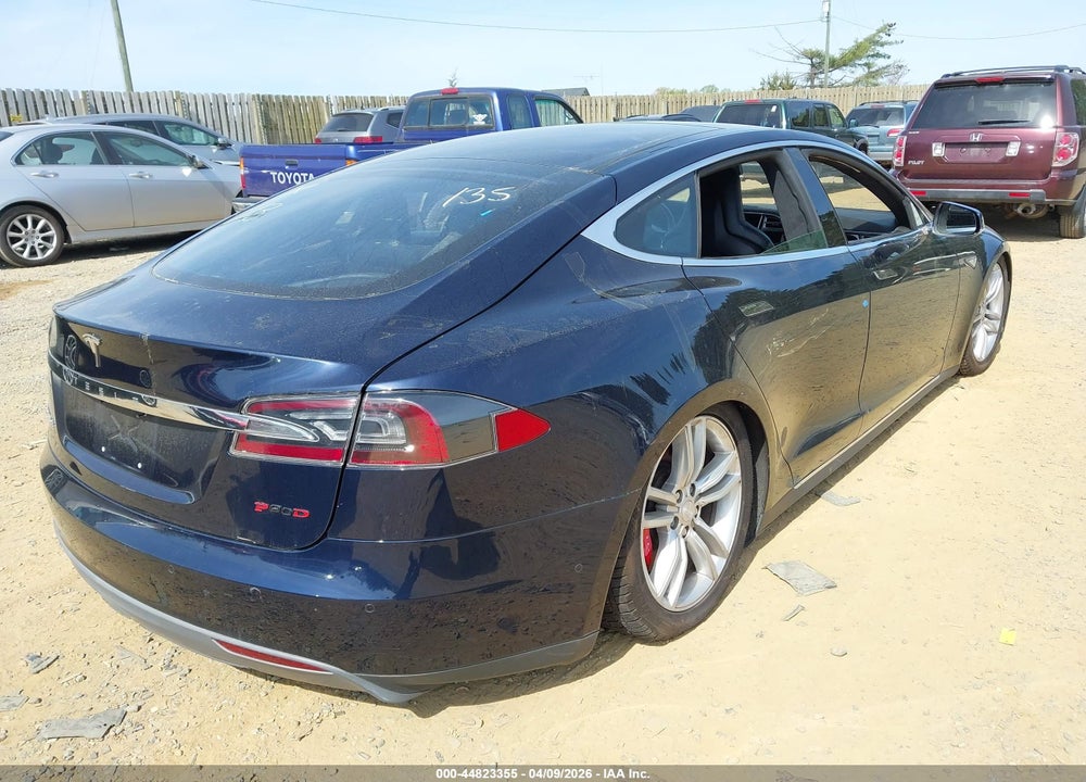 2014 TESLA MODEL S P85D VIN: 5YJSA1H21EFP65048