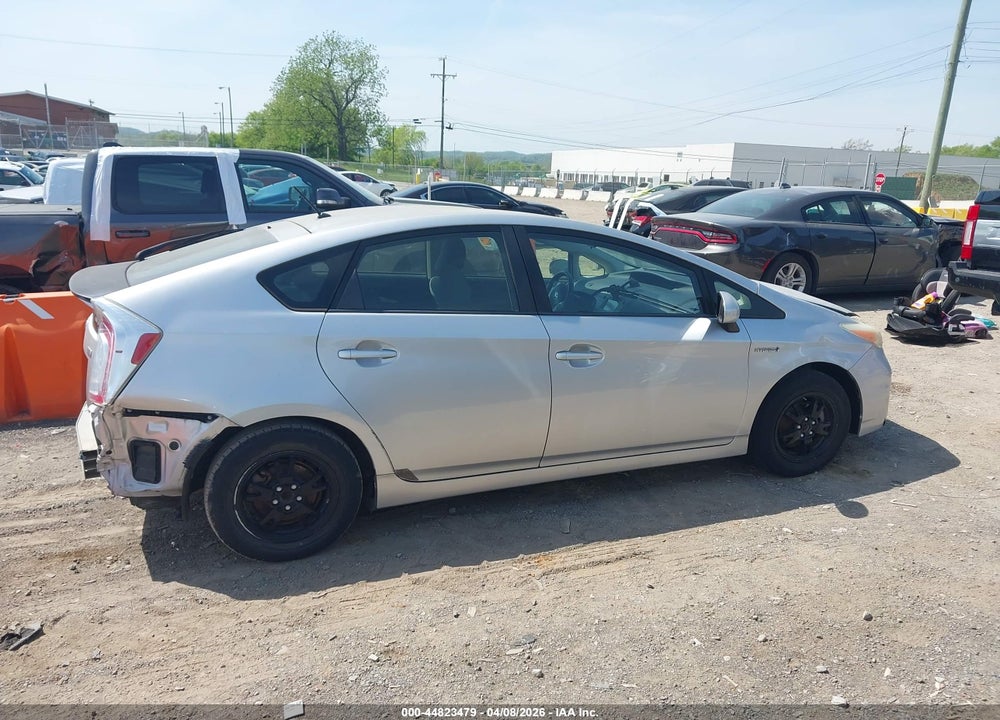 2013 TOYOTA PRIUS TWO VIN: JTDKN3DU1D5701809