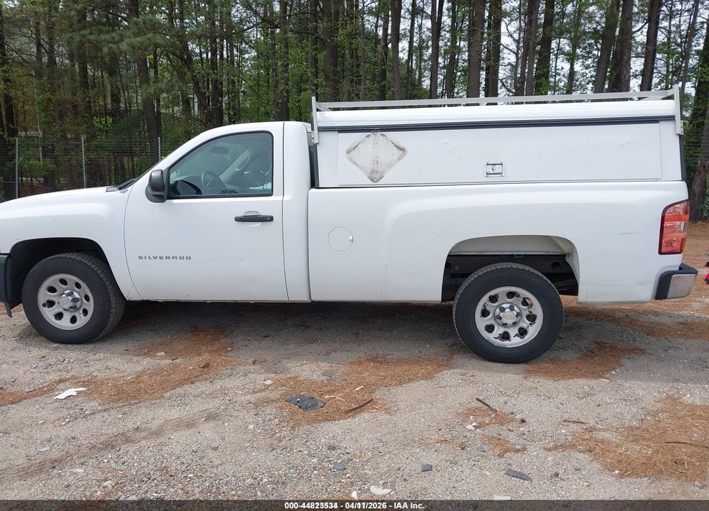 2011 CHEVROLET SILVERADO 1500 WORK TRUCK VIN: 1GCNCPEA5BZ369815