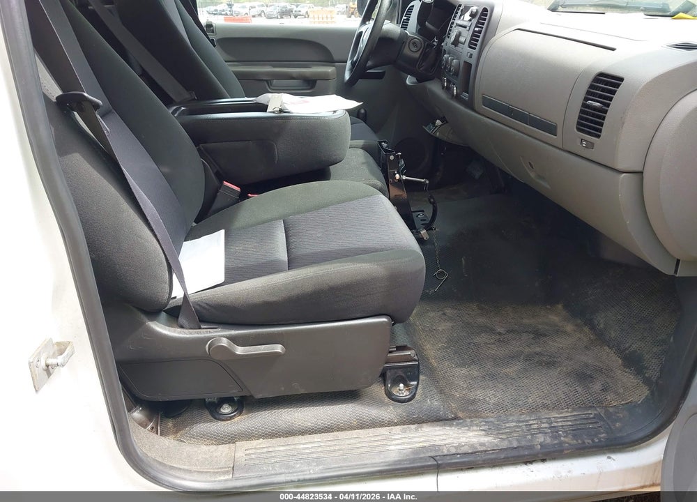 2011 CHEVROLET SILVERADO 1500 WORK TRUCK VIN: 1GCNCPEA5BZ369815