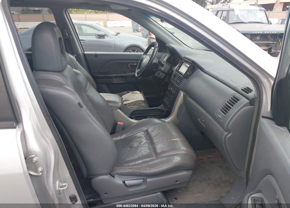 2005 HONDA PILOT EX-L VIN: 2HKYF18665H568585