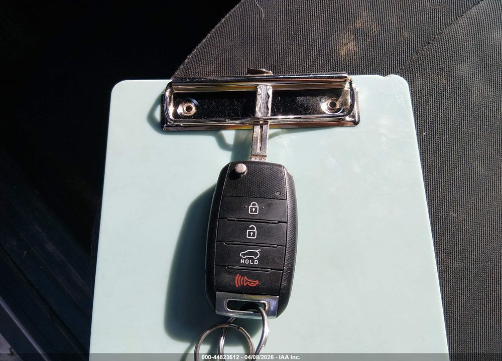 2014 KIA SOUL VIN: KNDJN2A27E7722243