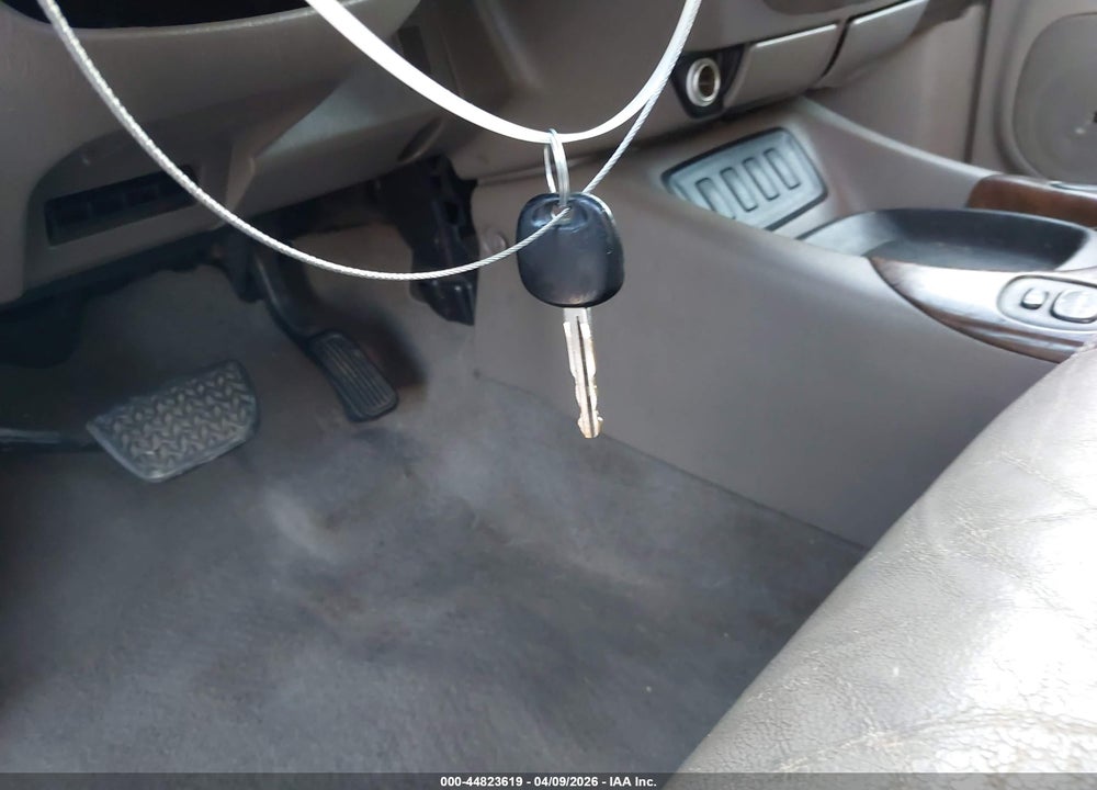 2005 TOYOTA SEQUOIA SR5 V8 VIN: 5TDZT34A45S254253