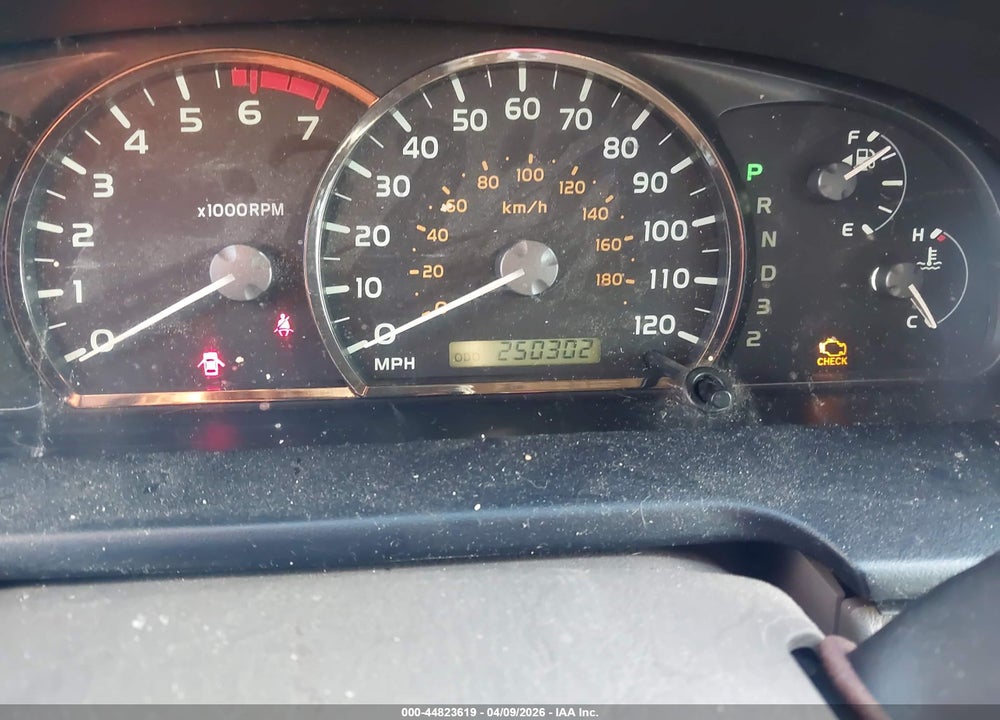 2005 TOYOTA SEQUOIA SR5 V8 VIN: 5TDZT34A45S254253