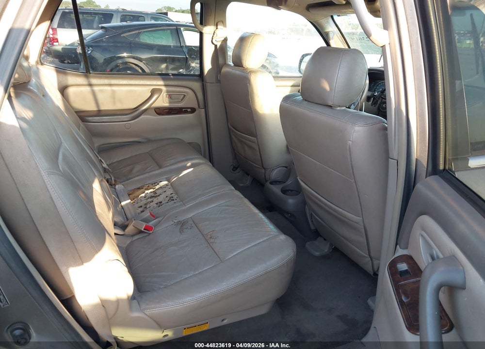 2005 TOYOTA SEQUOIA SR5 V8 VIN: 5TDZT34A45S254253