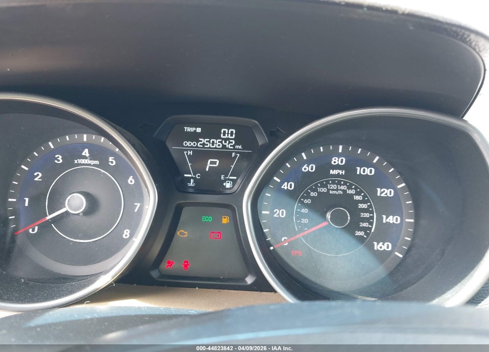 2012 HYUNDAI ELANTRA LIMITED VIN: 5NPDH4AE9CH111651