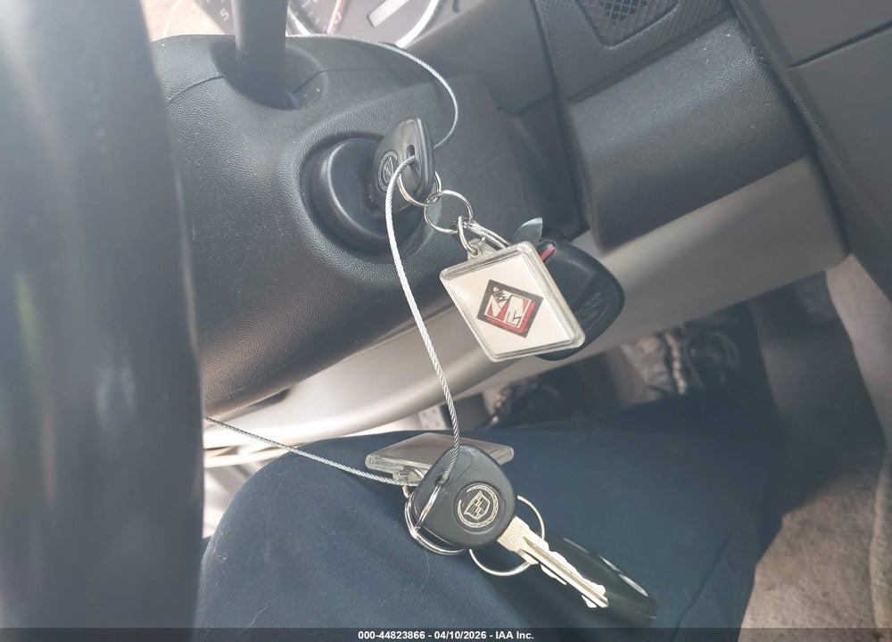 2005 CADILLAC SRX V6 VIN: 1GYEE637750114789