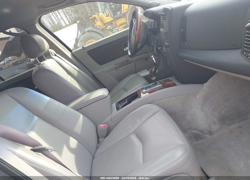 2005 CADILLAC SRX V6 VIN: 1GYEE637750114789