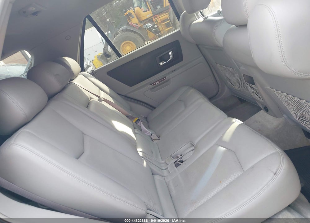 2005 CADILLAC SRX V6 VIN: 1GYEE637750114789