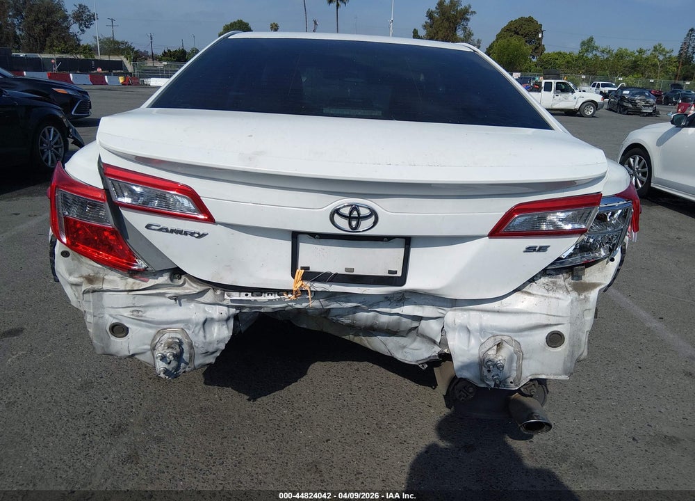 2013 TOYOTA CAMRY SE VIN: 4T1BF1FK4DU652426