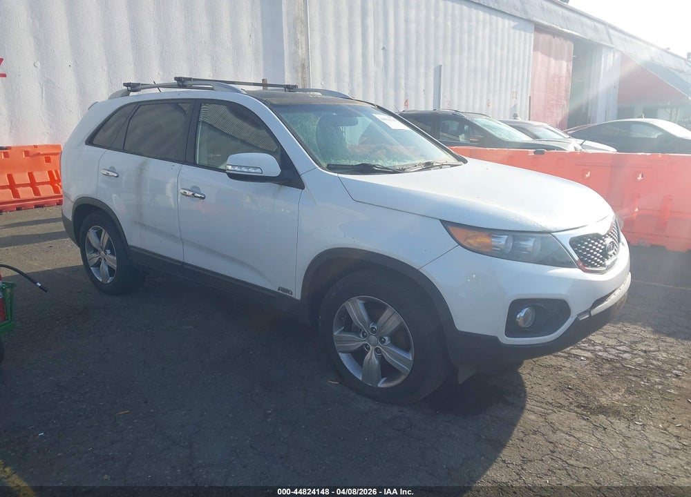 2013 KIA SORENTO EX V6 VIN: 5XYKUDA24DG386460