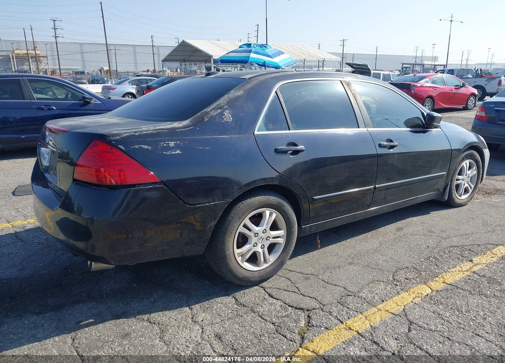 2007 HONDA ACCORD 2.4 EX VIN: 1HGCM56737A132100