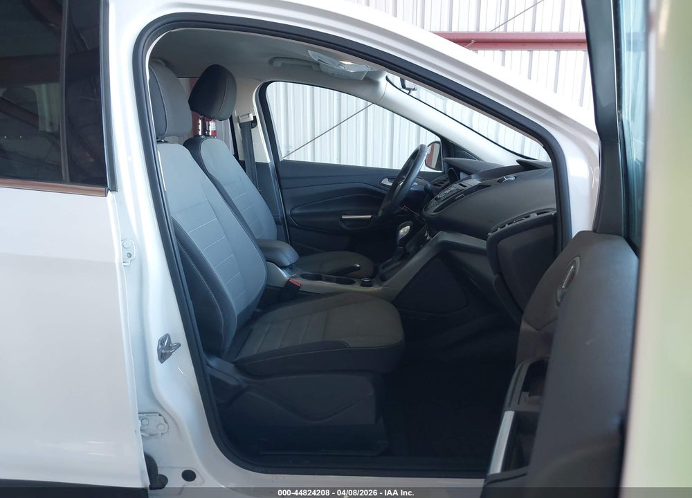 2016 FORD ESCAPE SE VIN: 1FMCU0G71GUC44422