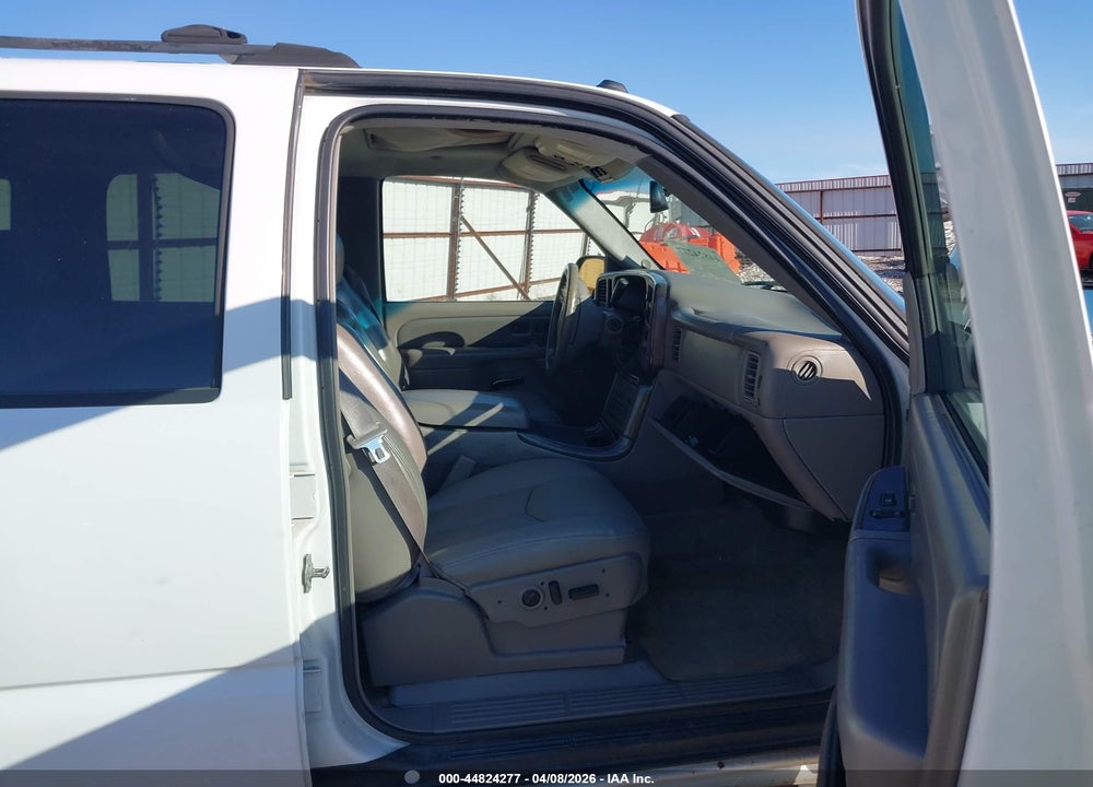 2005 GMC YUKON XL 1500 DENALI VIN: 1GKFK66U45J110007