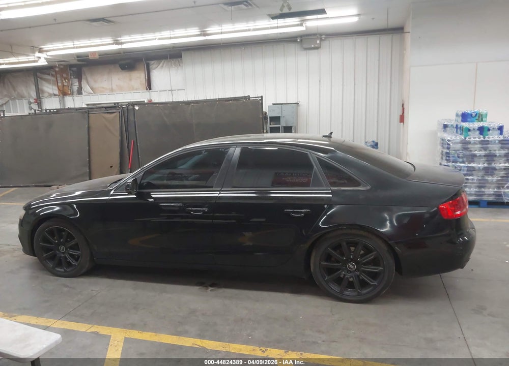 2010 AUDI A4 2.0T PREMIUM VIN: WAUBFAFL5AN069539