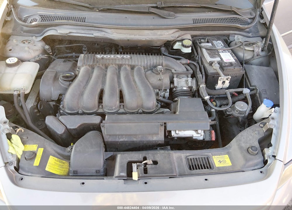 2005 VOLVO S40 2.4I VIN: YV1MS382752056607