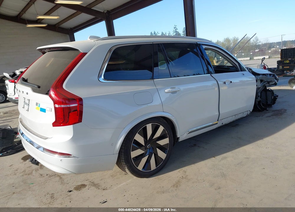 2023 VOLVO XC90 RECHARGE PLUG-IN HYBRID T8 ULTIMATE 6-SEATER VIN: YV4H600A4P1926896