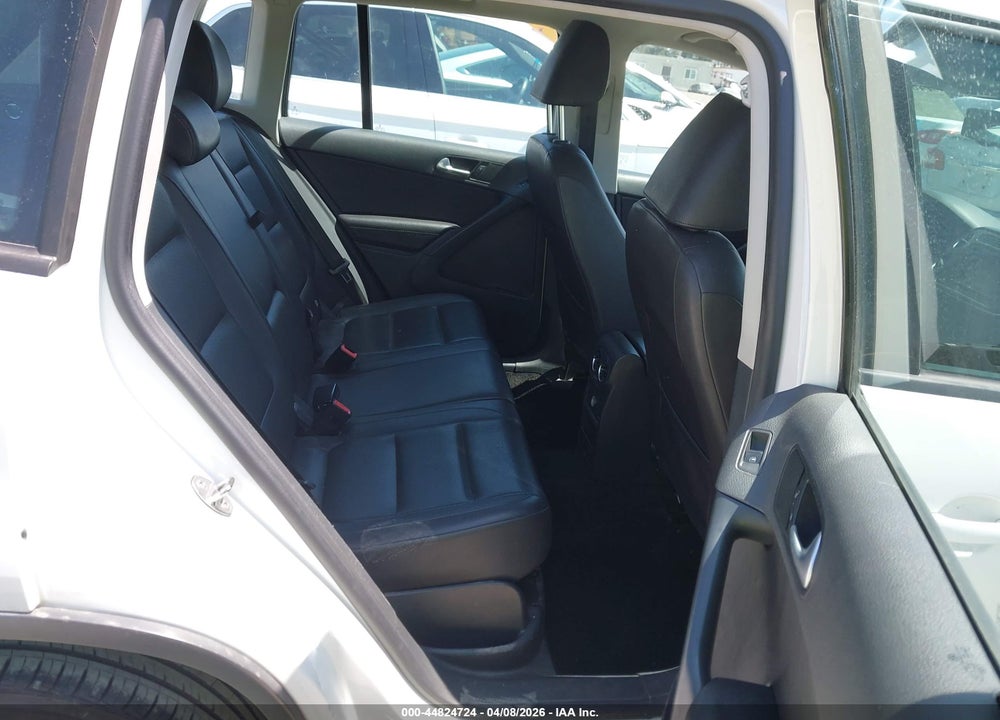 2017 VOLKSWAGEN TIGUAN 2.0T/2.0T S VIN: WVGAV7AX4HK020905