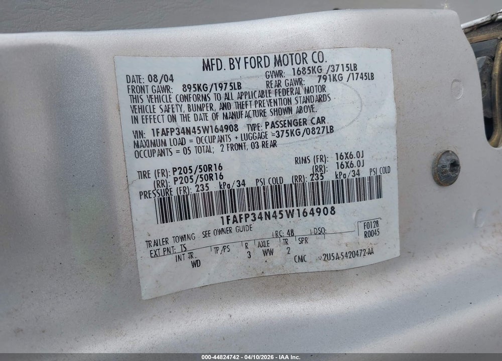 2005 FORD FOCUS ZX4 VIN: 1FAFP34N45W164908