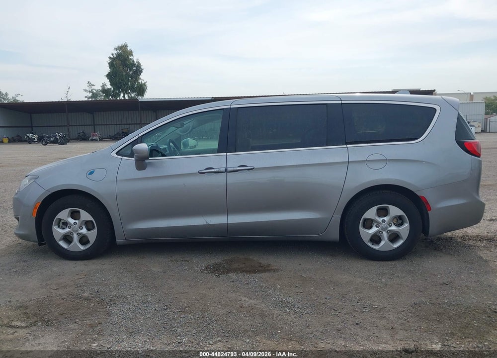 2018 CHRYSLER PACIFICA HYBRID TOURING PLUS VIN: 2C4RC1H73JR332964