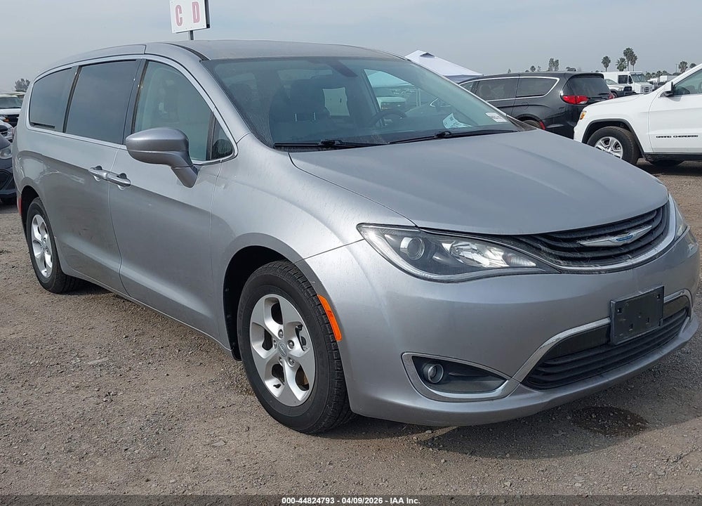 2018 CHRYSLER PACIFICA HYBRID TOURING PLUS VIN: 2C4RC1H73JR332964