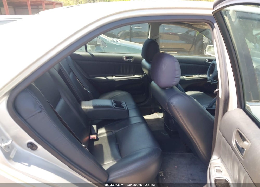 2002 TOYOTA CAMRY SE V6 VIN: 4T1BF30K82U504801