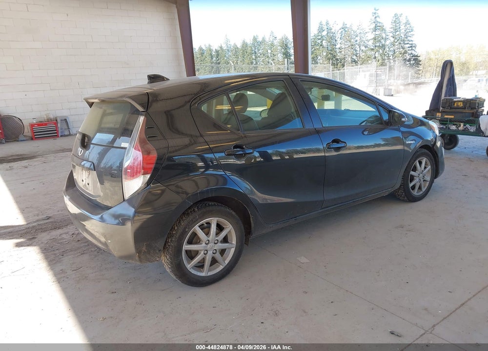 2015 TOYOTA PRIUS C TECHNOLOGY VIN: JTDKDTB37F1111380