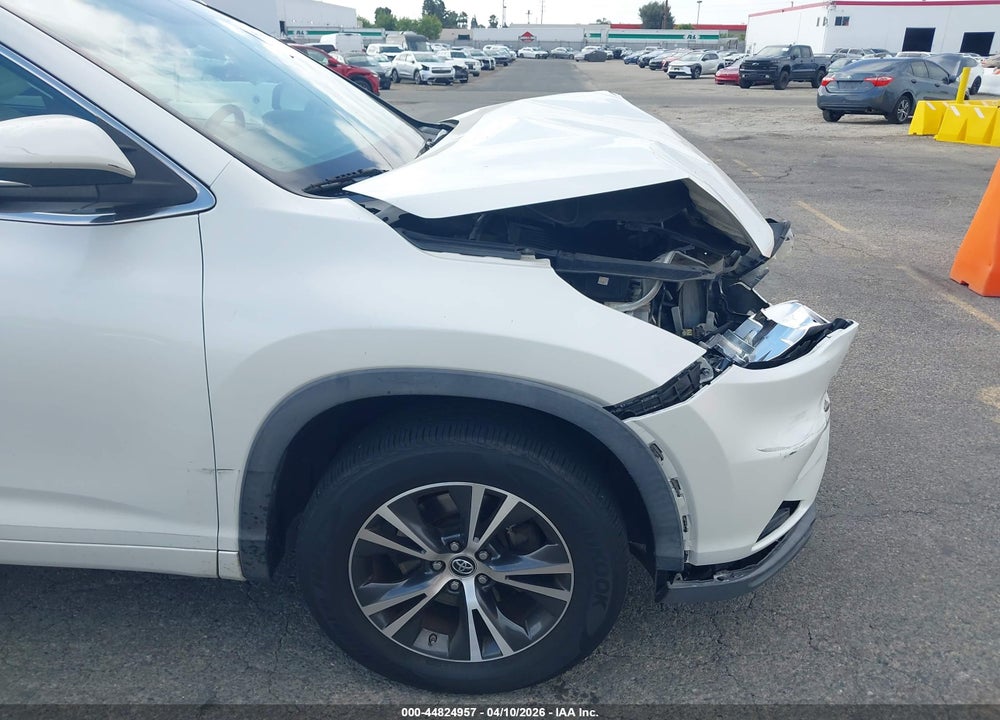 2016 TOYOTA HIGHLANDER XLE V6 VIN: 5TDKKRFHXGS124532
