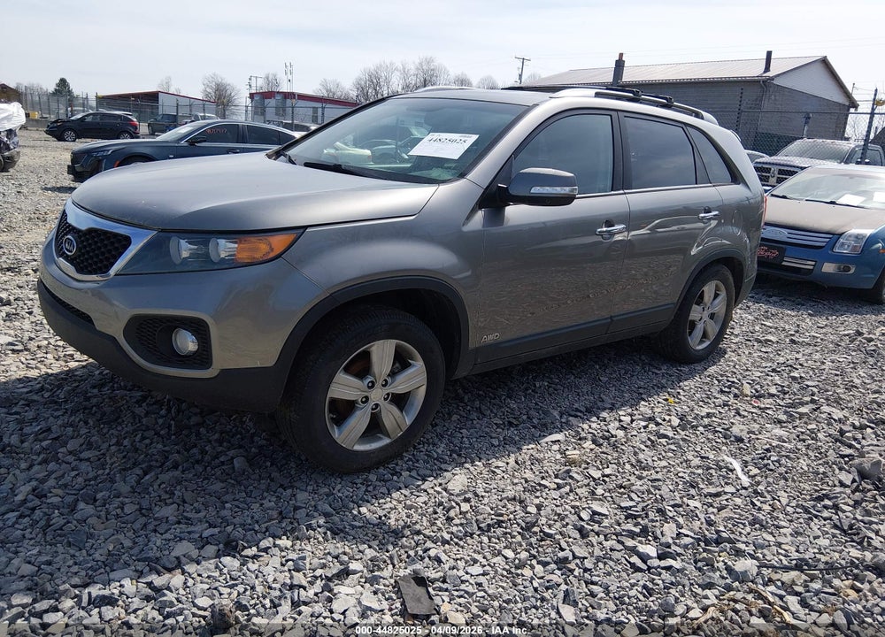 2013 KIA SORENTO EX VIN: 5XYKUDA6XDG405211