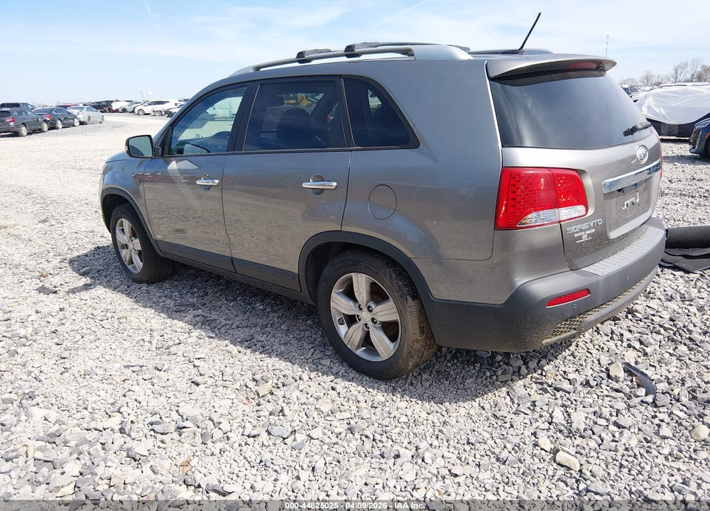 2013 KIA SORENTO EX VIN: 5XYKUDA6XDG405211