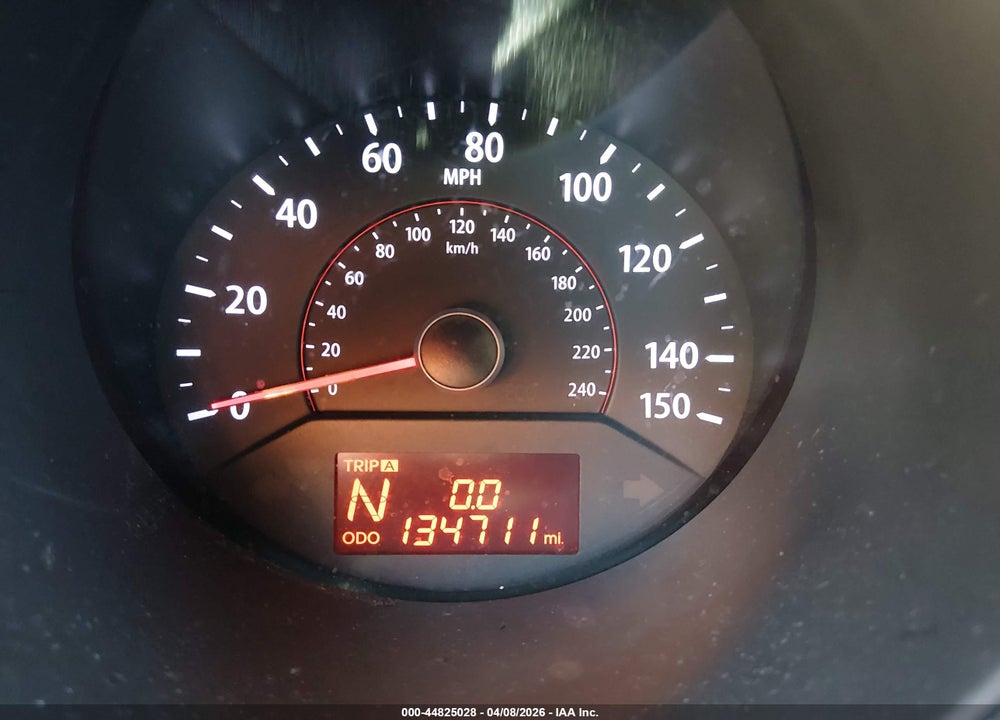 2013 KIA SORENTO LX VIN: 5XYKT3A1XDG330124