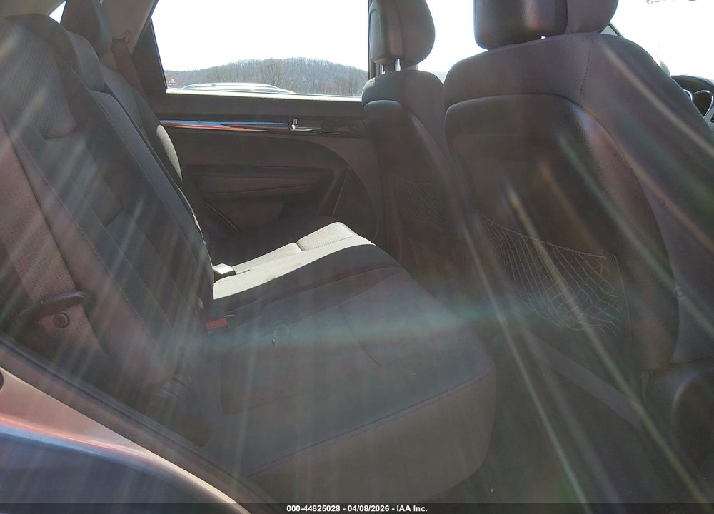 2013 KIA SORENTO LX VIN: 5XYKT3A1XDG330124