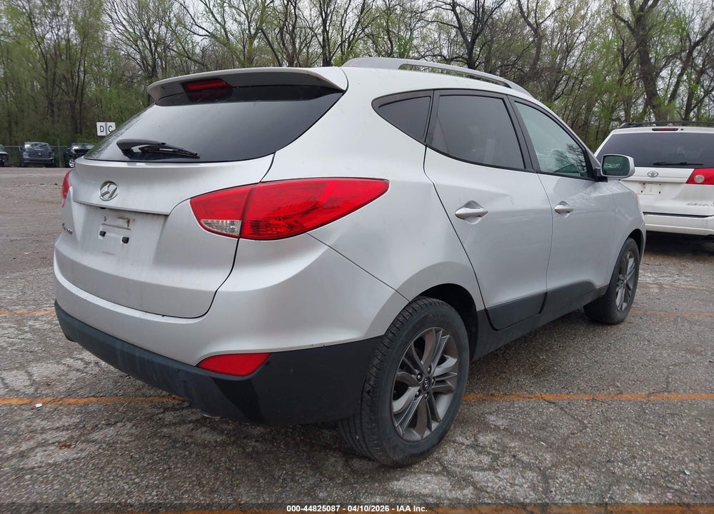 2014 HYUNDAI TUCSON SE VIN: KM8JU3AG0EU803845