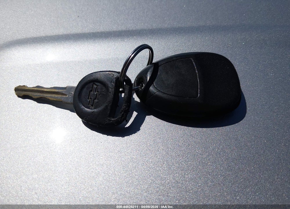 2011 CHEVROLET TRAVERSE LS VIN: 1GNKVFED0BJ414389