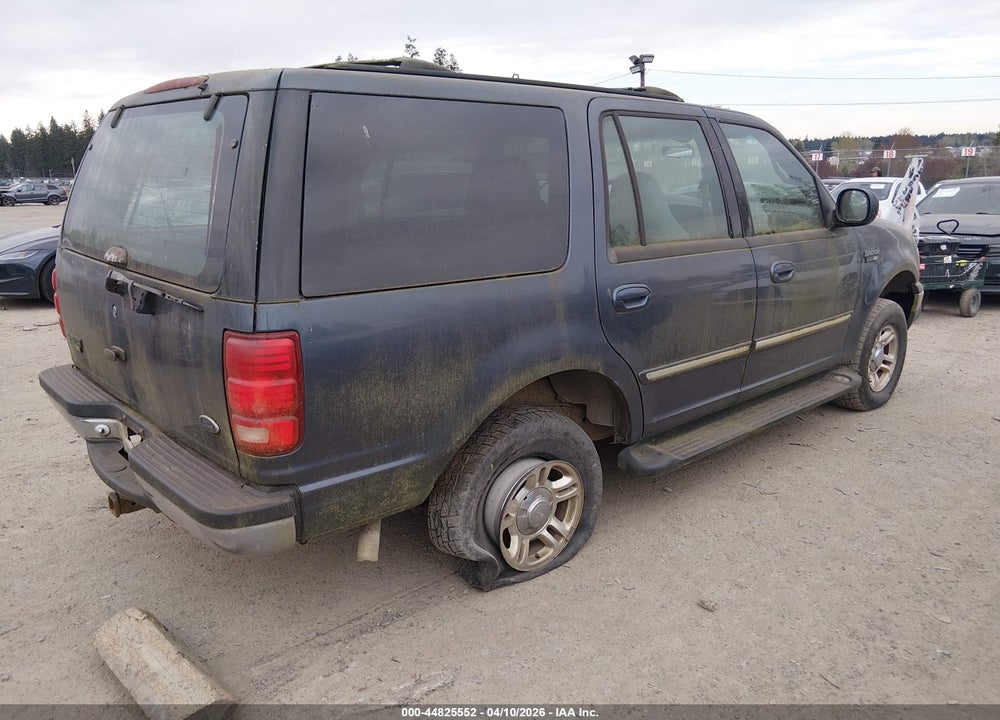2000 FORD EXPEDITION XLT VIN: 1FMRU1667YLB66809