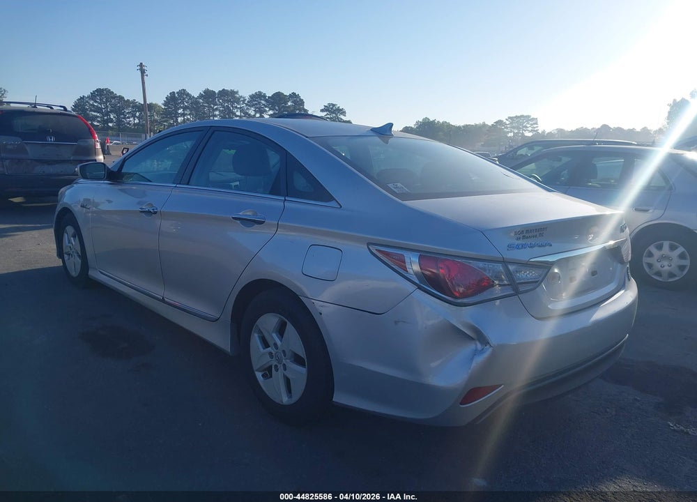 2011 HYUNDAI SONATA HYBRID VIN: KMHEC4A49BA001551