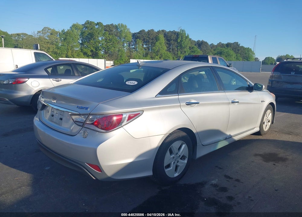 2011 HYUNDAI SONATA HYBRID VIN: KMHEC4A49BA001551