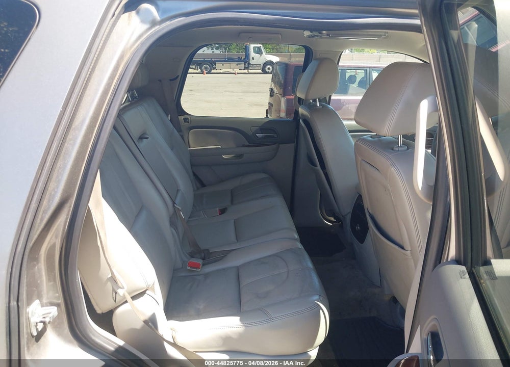 2007 CHEVROLET TAHOE LT VIN: 1GNEK13027R118839